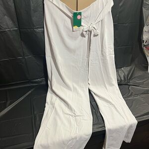 HALARA Women's wide leg dress pants with side zipper.